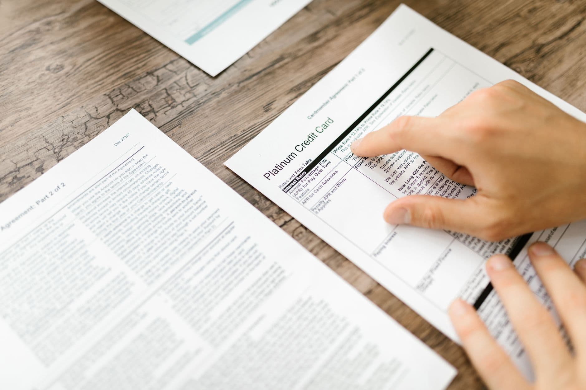 Four eyes for critical documents: whoever writes doesn't approve