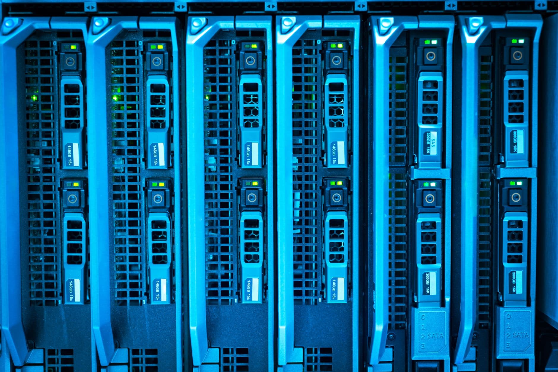 Storage server representing cloud data backup